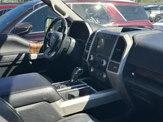 Ford F-150 2019 4x4 Lariat 4p SuperCrew 5.5 ft. CB