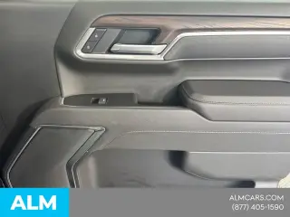 GMC Sierra 1500 2026 4x4 SLT 4p. Cabina de Tripulação de 6,6 ft. SB