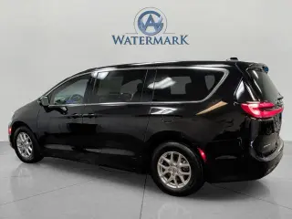 Chrysler Pacifica 2025 Select 4dr Mini-Van