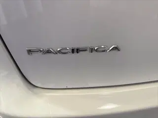Chrysler Pacifica Hybrid 2018 Limited 4dr Mini-Van