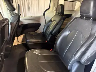 Chrysler Pacifica Hybrid 2018 Limited 4dr Mini-Van