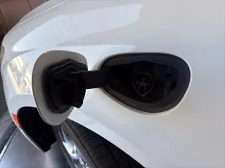 Chrysler Pacifica Hybrid 2018 Limited 4dr Mini-Van