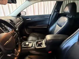 Chrysler 300 2019 Touring L 4dr Sedan