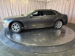 Chrysler 300 2019 Touring L 4dr Sedan