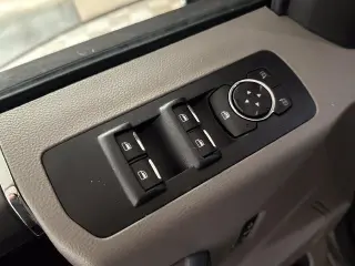Ford F-150 2017 4x2 XLT 4dr SuperCrew 5.5 ft. SB