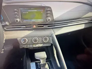 Hyundai ELANTRA 2026 SE 4dr Sedán