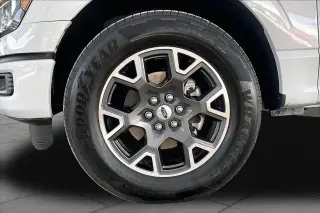 Ford F-150 2025 4x2 STX 4dr SuperCrew 5.5 ft. SB