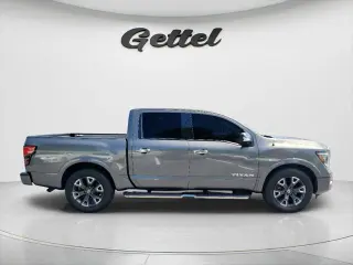 Nissan Titan 2021 4x2 Platino Reserva de Platino 4p Camioneta Cabina de Tripulacion 5.6 ft. BA