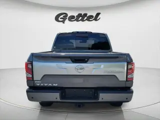 Nissan Titan 2021 4x2 Platino Reserva de Platino 4p Camioneta Cabina de Tripulacion 5.6 ft. BA