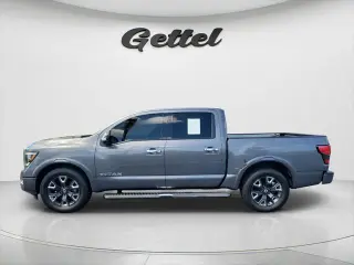 Nissan Titan 2021 4x2 Platino Reserva de Platino 4p Camioneta Cabina de Tripulacion 5.6 ft. BA