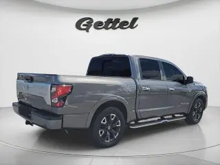 Nissan Titan 2021 4x2 Platino Reserva de Platino 4p Camioneta Cabina de Tripulacion 5.6 ft. BA