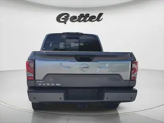 Nissan Titan 2021 4x2 Platino Reserva de Platino 4p Camioneta Cabina de Tripulacion 5.6 ft. BA