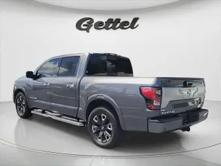 Nissan Titan 2021 4x2 Platino Reserva de Platino 4p Camioneta Cabina de Tripulacion 5.6 ft. BA