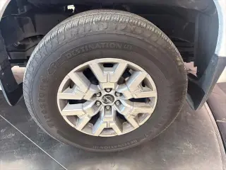 Nissan Frontier 2022 4x2 SV 4dr Crew Cab 5 ft. SB