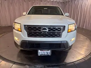 Nissan Frontier 2022 4x2 SV 4dr Crew Cab 5 ft. SB