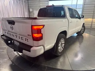 Nissan Frontier 2022 4x2 SV 4dr Crew Cab 5 ft. SB