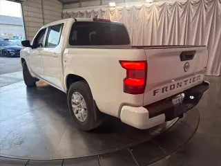 Nissan Frontier 2022 4x2 SV 4dr Crew Cab 5 ft. SB
