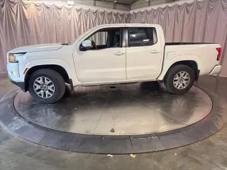 Nissan Frontier 2022 4x2 SV 4dr Crew Cab 5 ft. SB