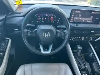 Honda Accord Hybrid 2023 Touring 4dr Sedán