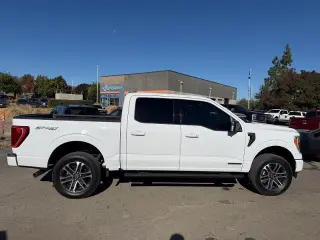 Ford F-150 2023 4x4 XLT 4p SuperCrew 5.5 ft. CB