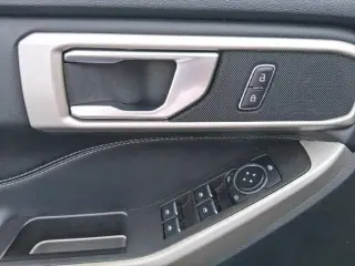 Ford Explorer 2024 AWD XLT 4p SUV