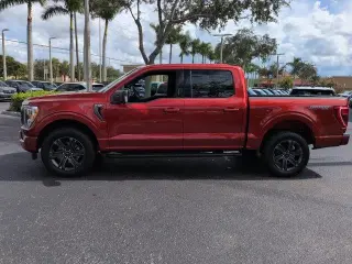 Ford F-150 2023 4x4 XLT 4p SuperCrew 6.5 ft. CB