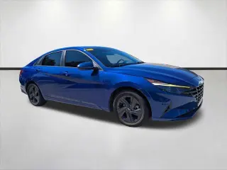 Hyundai ELANTRA 2023 SEL 4p Sedan