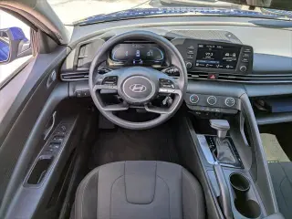 Hyundai ELANTRA 2024 SE 4p Sedan