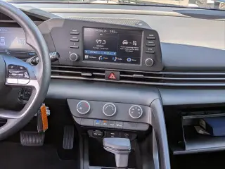 Hyundai ELANTRA 2024 SE 4p Sedan