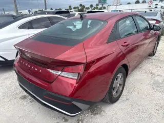 Hyundai ELANTRA 2025 SE 4dr Sedan