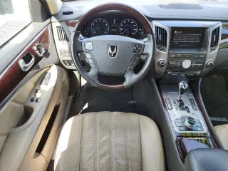 Hyundai Equus 2011 Signature 4dr Sedan