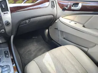 Hyundai Equus 2011 Signature 4dr Sedan