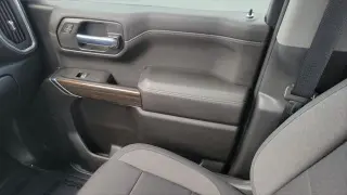 Chevrolet Silverado 1500 Limited 2022 4x4 LT 4p Doble Cab 6.6 ft. SB con 2FL