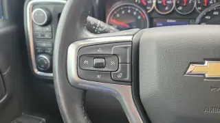 Chevrolet Silverado 1500 Limited 2022 4x4 LT 4p Doble Cab 6.6 ft. SB con 2FL