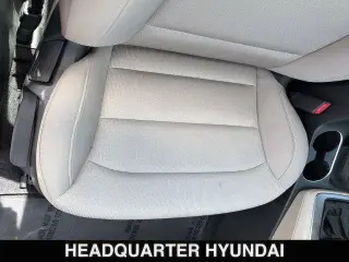 Hyundai ELANTRA 2017 SE 4dr Sedan (versión de mitad de año)