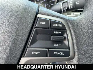 Hyundai ELANTRA 2017 SE 4dr Sedan (versión de mitad de año)