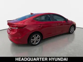 Hyundai ELANTRA 2017 SE 4dr Sedan (versión de mitad de año)