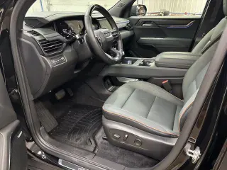 GMC Acadia 2025 4x4 AT4 SUV de 4 puertas