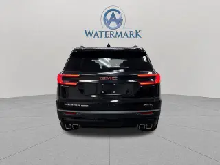 GMC Acadia 2025 4x4 AT4 SUV de 4 puertas