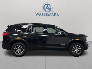 GMC Acadia 2025 4x4 AT4 SUV de 4 puertas
