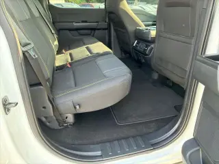 Ford F-150 2024 4x2 STX 4p SuperCrew 5.5 ft. SB