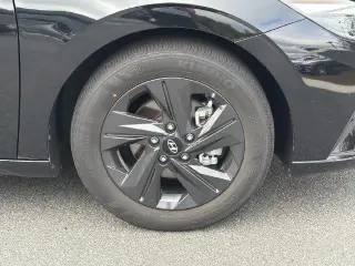 Hyundai ELANTRA 2023 SEL 4p Sedana