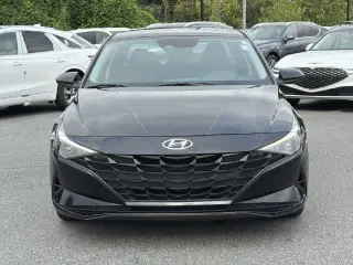 Hyundai ELANTRA 2023 SEL 4p Sedana