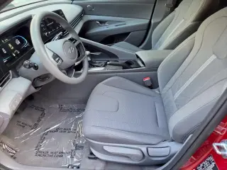 Hyundai ELANTRA 2026 SE 4dr Sedán
