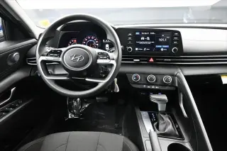 Hyundai ELANTRA 2023 SE 4dr Sedán