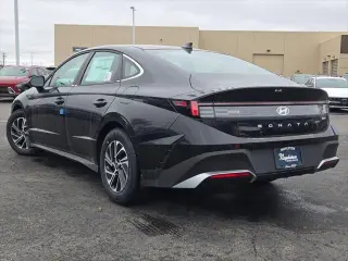 Hyundai SONATA Híbrido 2026 Azul Sedán de 4 puertas