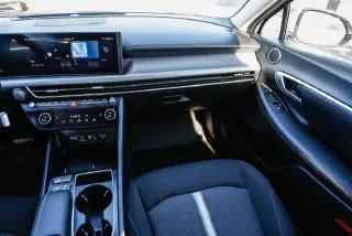 Hyundai SONATA 2025 SEL Conveniencia 4p Sedán