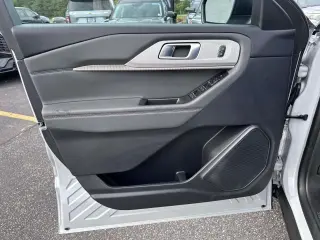 Ford Explorer 2026 AWD Active 4dr SUV