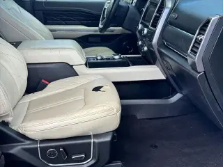 Ford Expedition 2019 4x4 Platinum 4p SUV