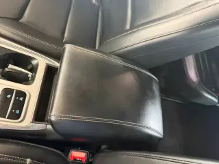 Ford Explorer 2023 XLT 4p SUV